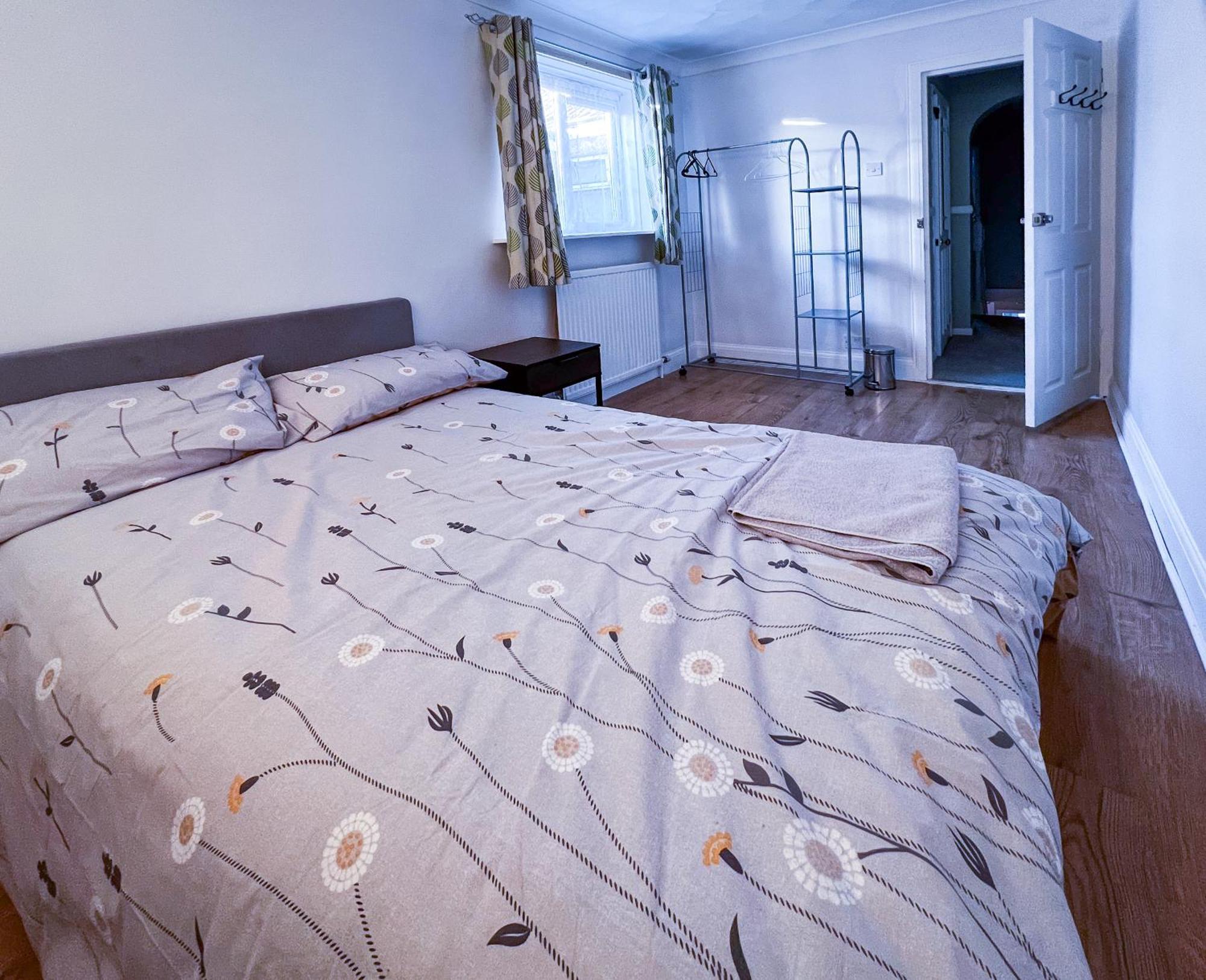Spacious Retreat - Remote Worker & Family Friendly Portsmouth Ngoại thất bức ảnh