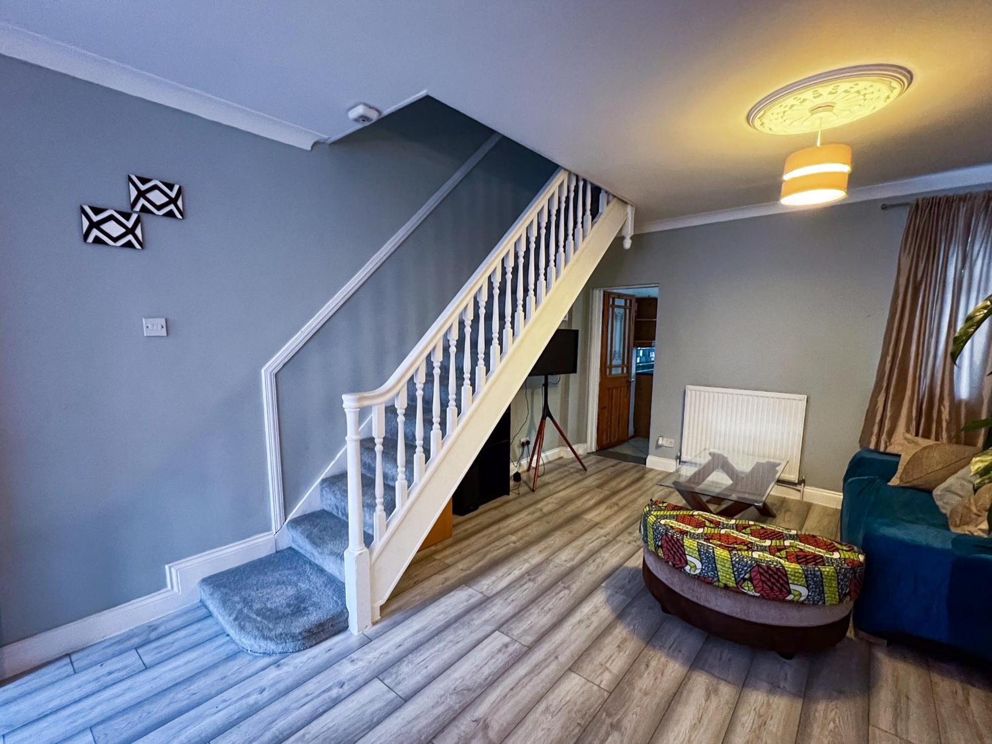 Spacious Retreat - Remote Worker & Family Friendly Portsmouth Ngoại thất bức ảnh
